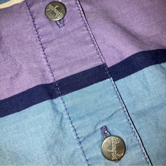 Wrangler Kiss this Chick XOXO buttonup sleeveless coastal cowgirl collared shirt - Picture 2 of 5